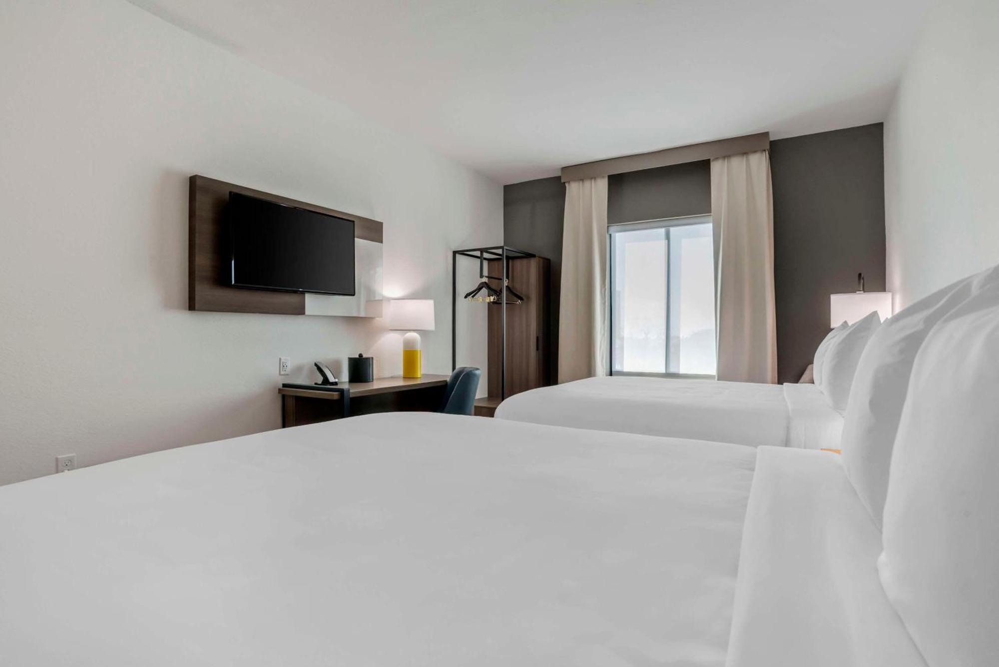 Comfort & Panama - Pier Park Area Hotel 2*